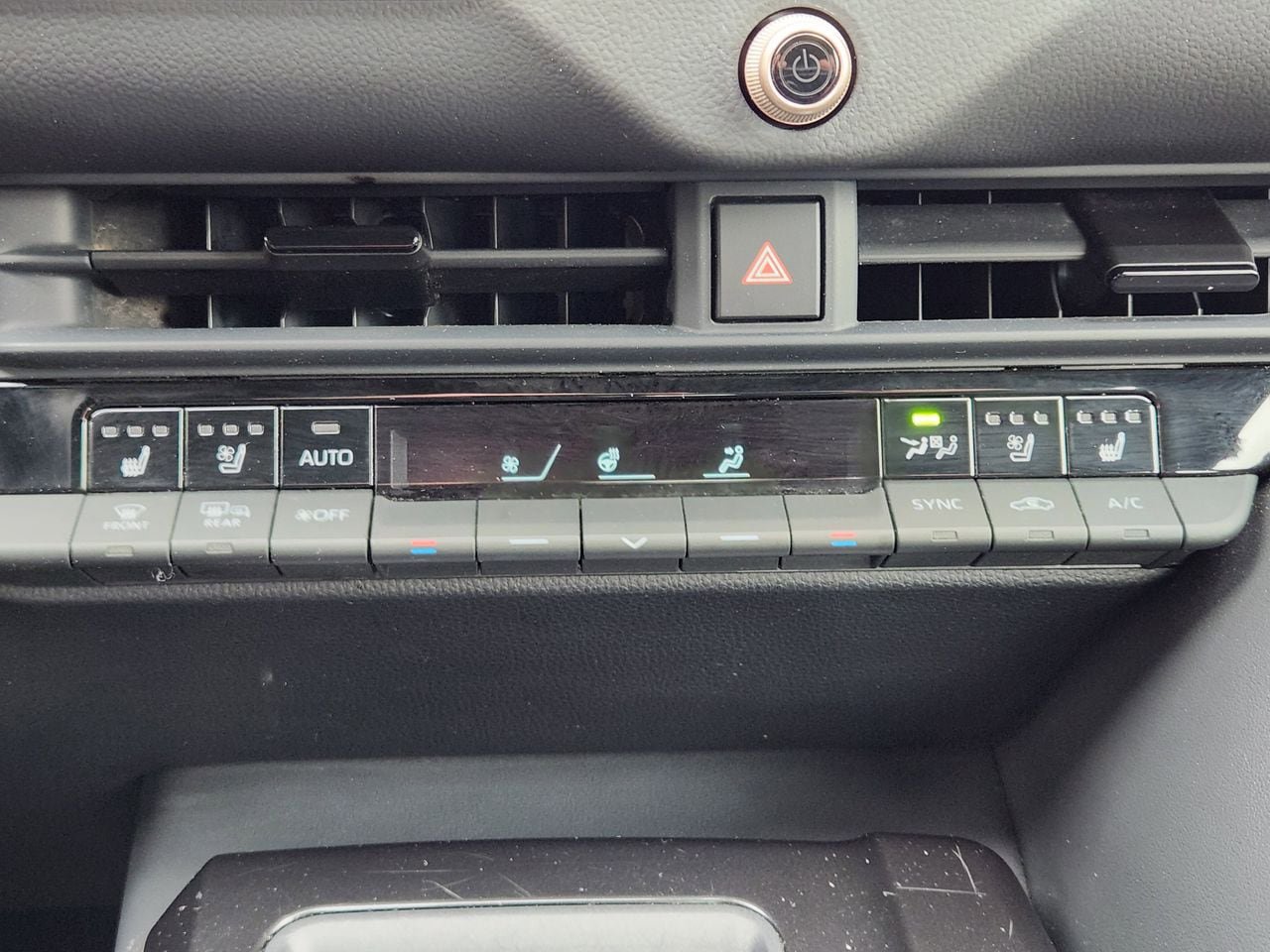 Used 2024 Toyota Crown AWD/4WD image 18