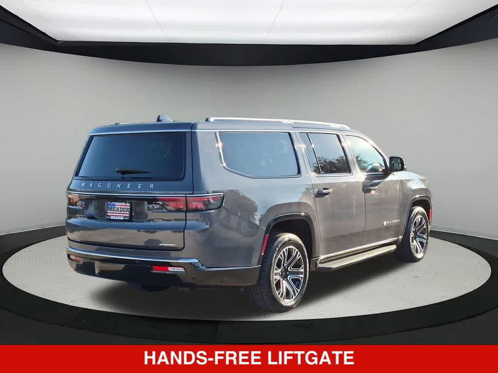 Used 2024 Jeep Wagoneer L Series II w/ Flexible Seating Group RWD image 7