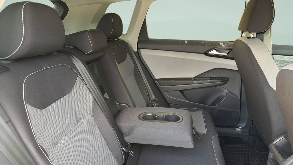Certified 2023 Volkswagen Taos S FWD image 31