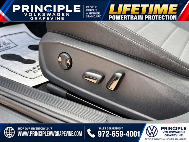 New 2027 Volkswagen Jetta SE FWD image 13