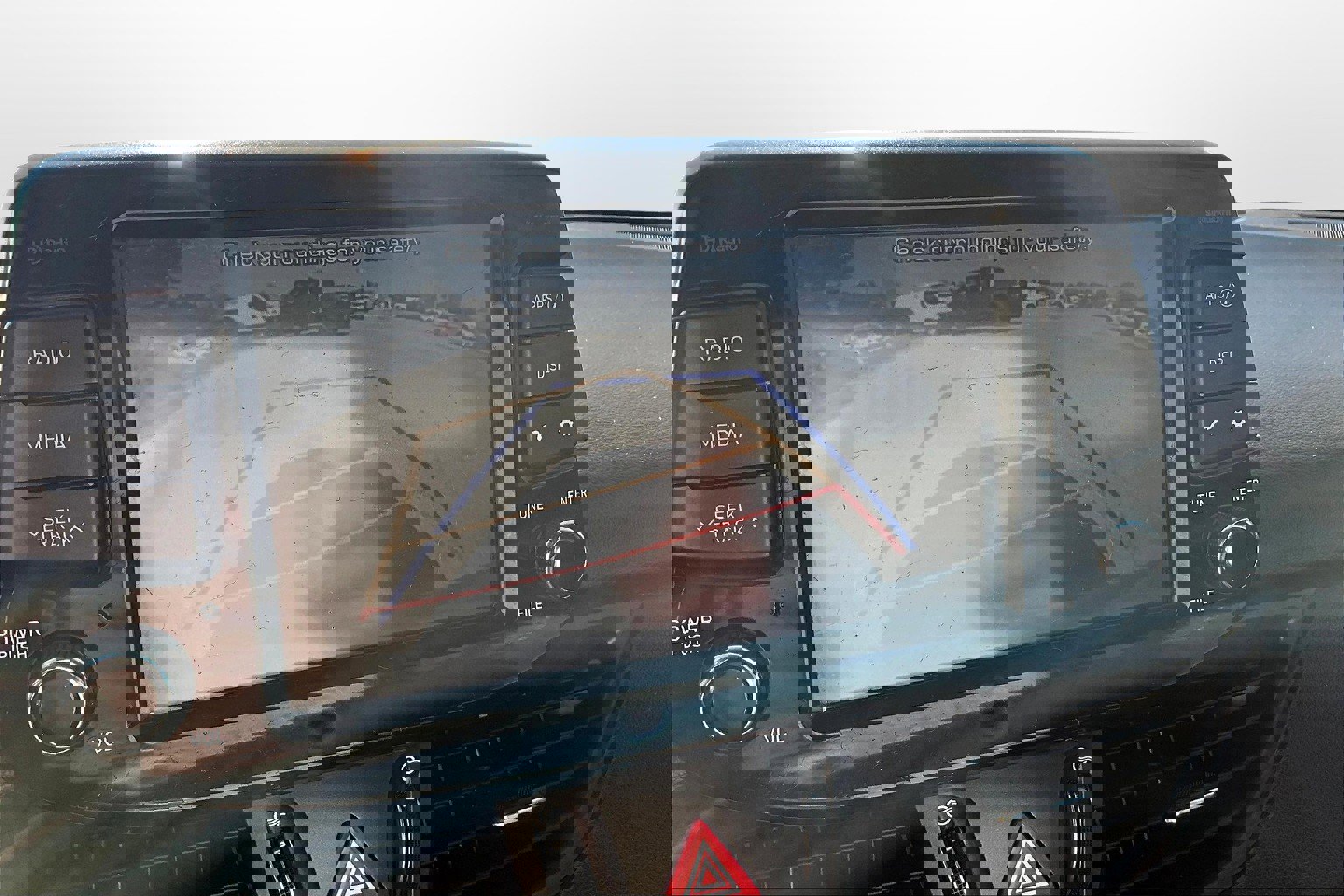 Used 2018 Hyundai Elantra GT image 30