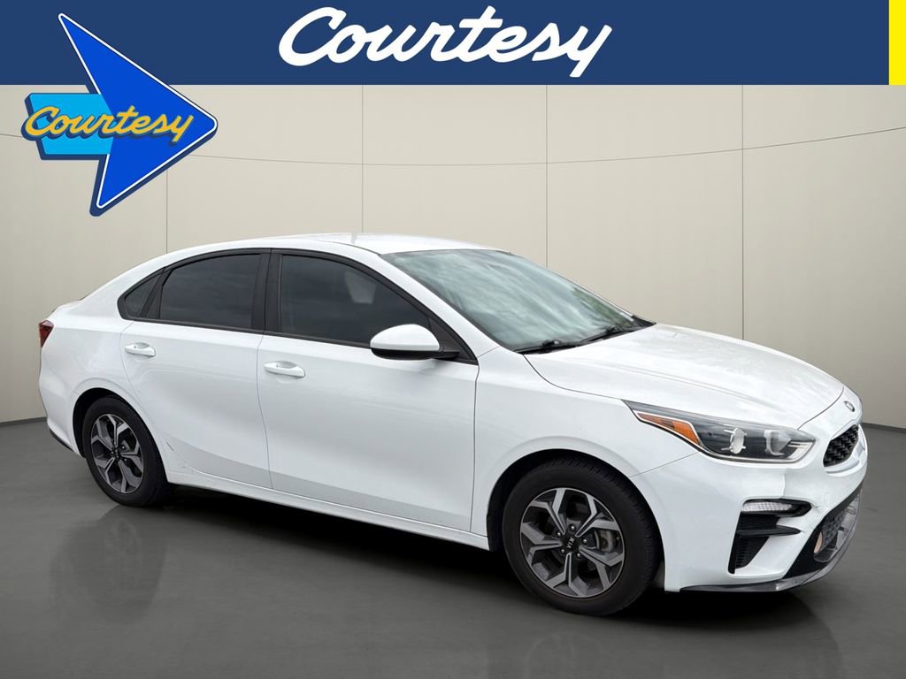 Used 2019 Kia Forte LXS image 1