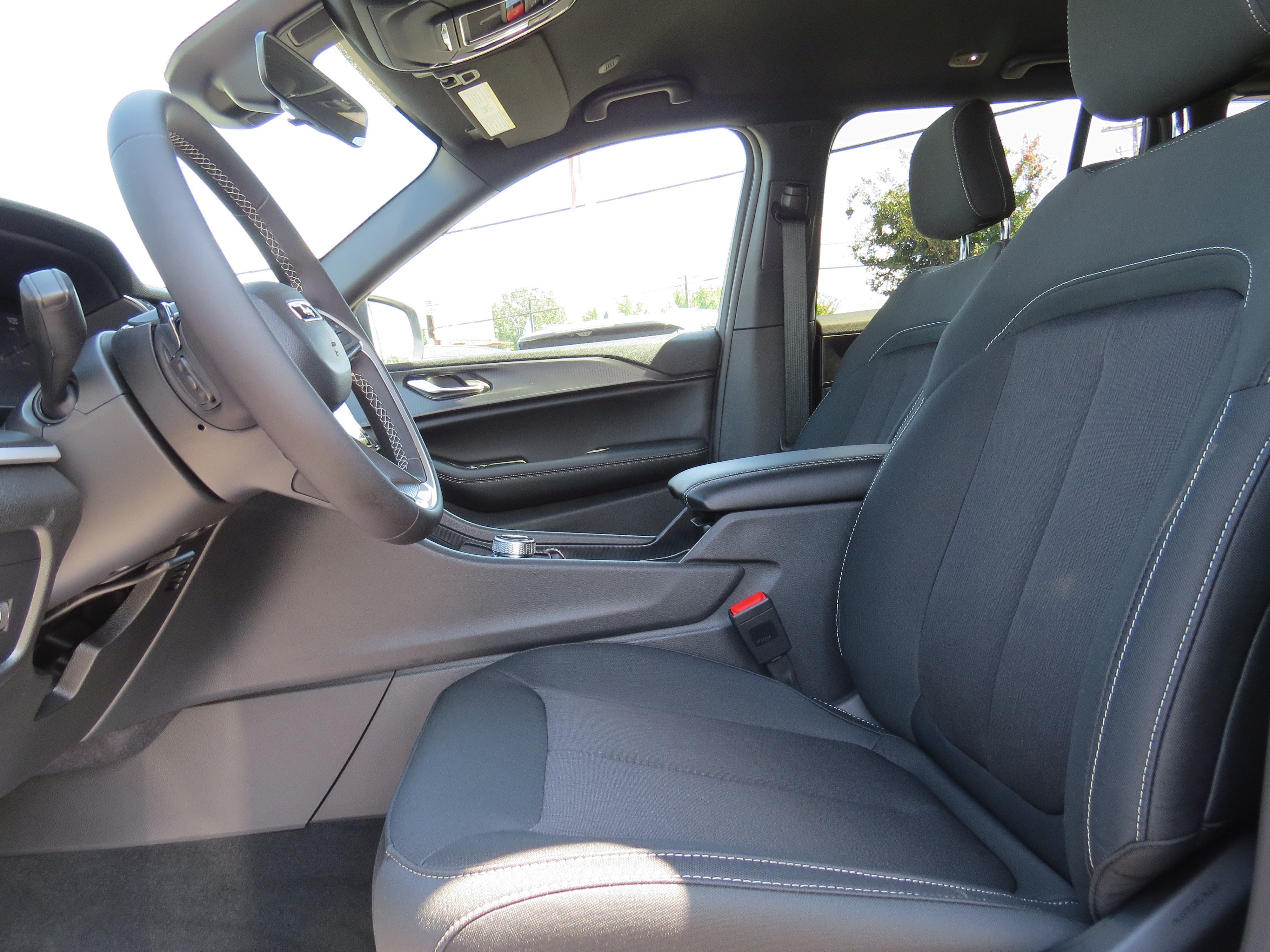 New 2026 Jeep Grand Cherokee Laredo RWD image 17
