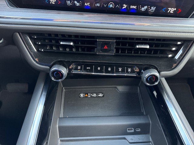 Used 2025 Chevrolet Tahoe Premier image 24