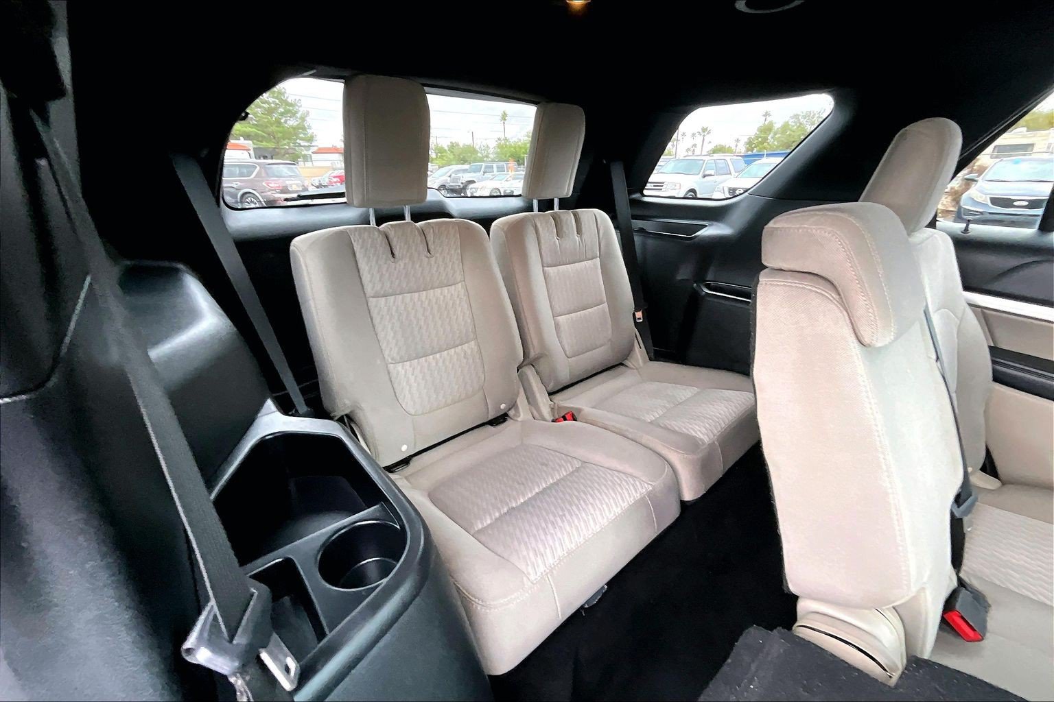 Used 2018 Ford Explorer FWD image 25