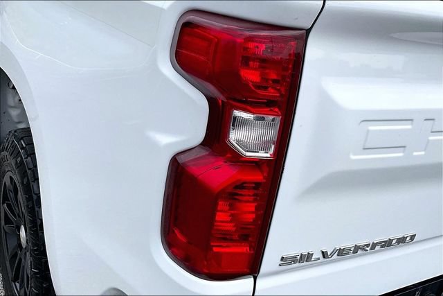 Used 2021 Chevrolet Silverado 1500 LT AWD/4WD image 24