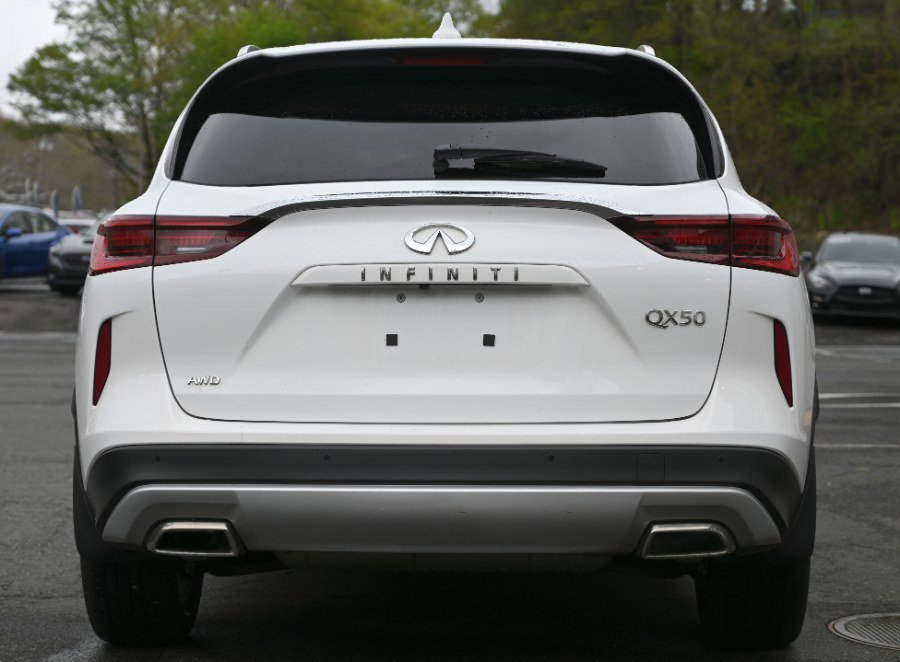 Used 2023 INFINITI QX50 Luxe AWD/4WD image 5