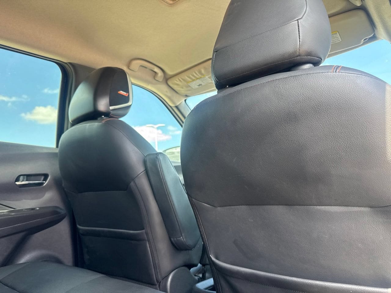 Certified 2019 Nissan Kicks SR w/ SR Premium Package FWD image 29