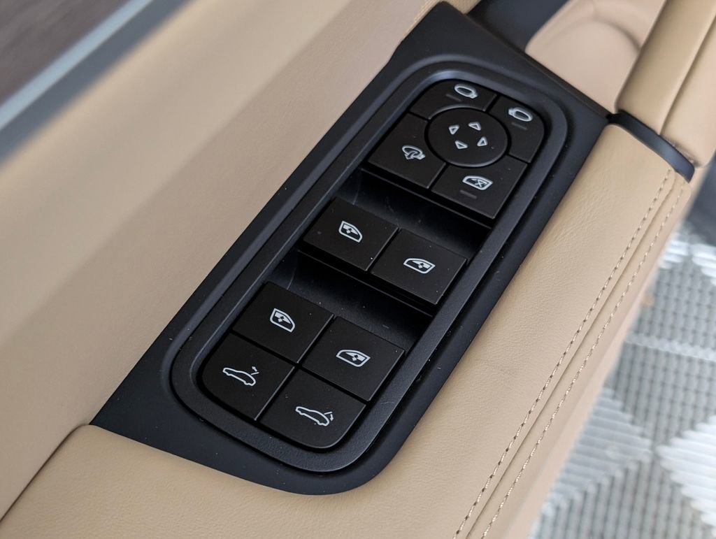 New 2026 Porsche Cayenne Coupe image 28