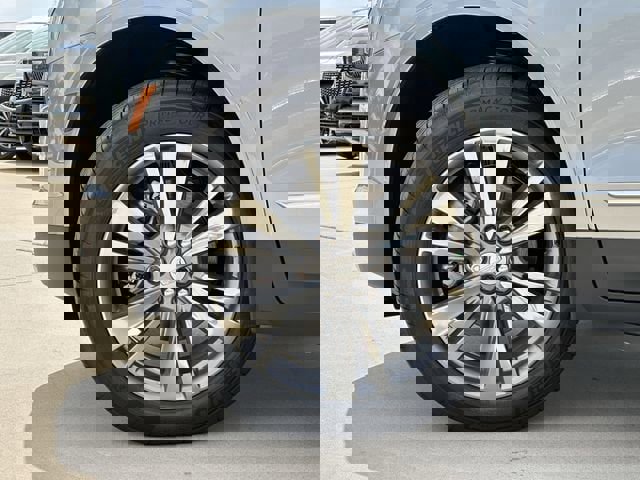 New 2025 Cadillac XT5 Premium Luxury video 3