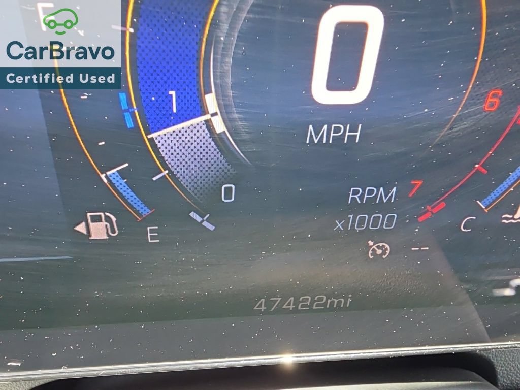 Used 2025 Chevrolet Traverse LT FWD image 13