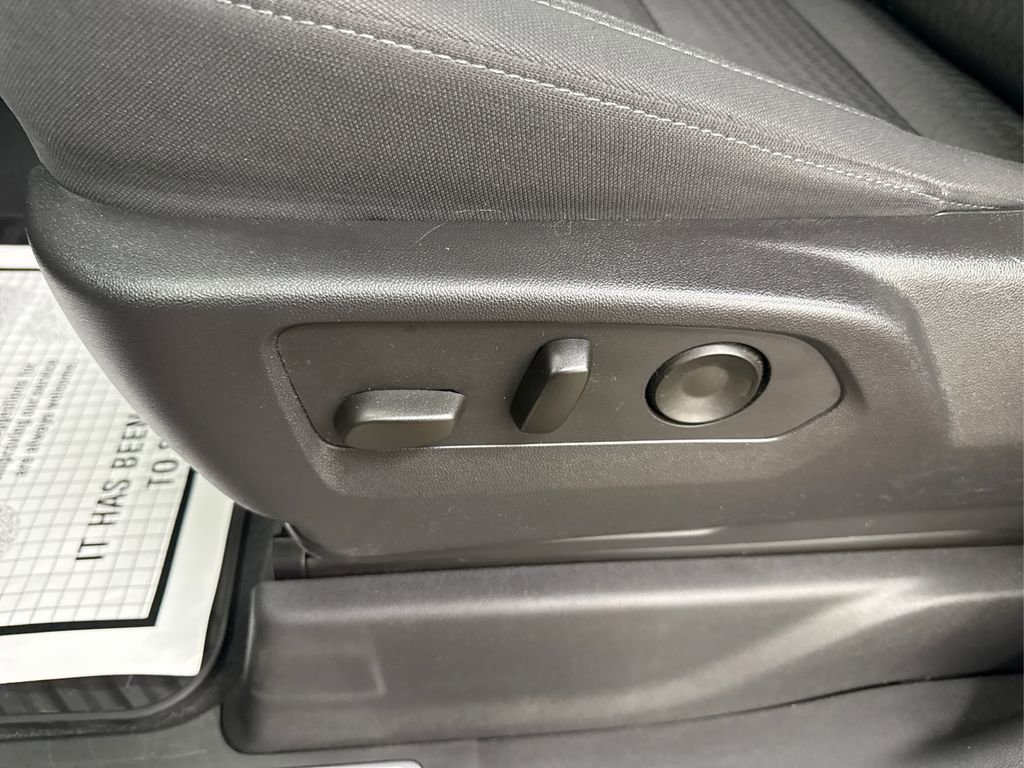 Used 2023 GMC Sierra 1500 Elevation image 39