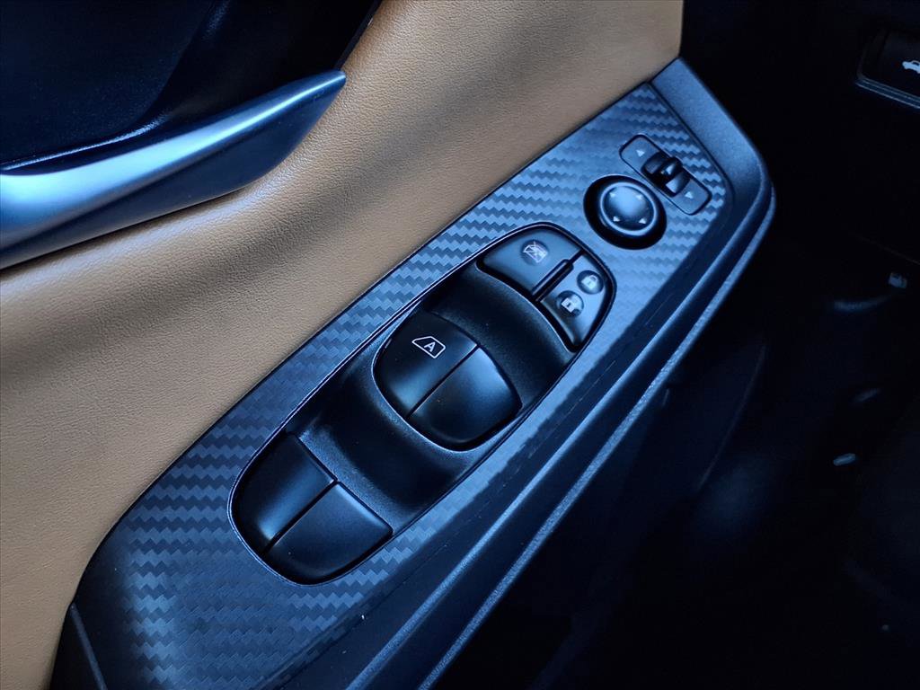 Used 2023 Nissan Sentra SV w/ SV Premium Package image 23