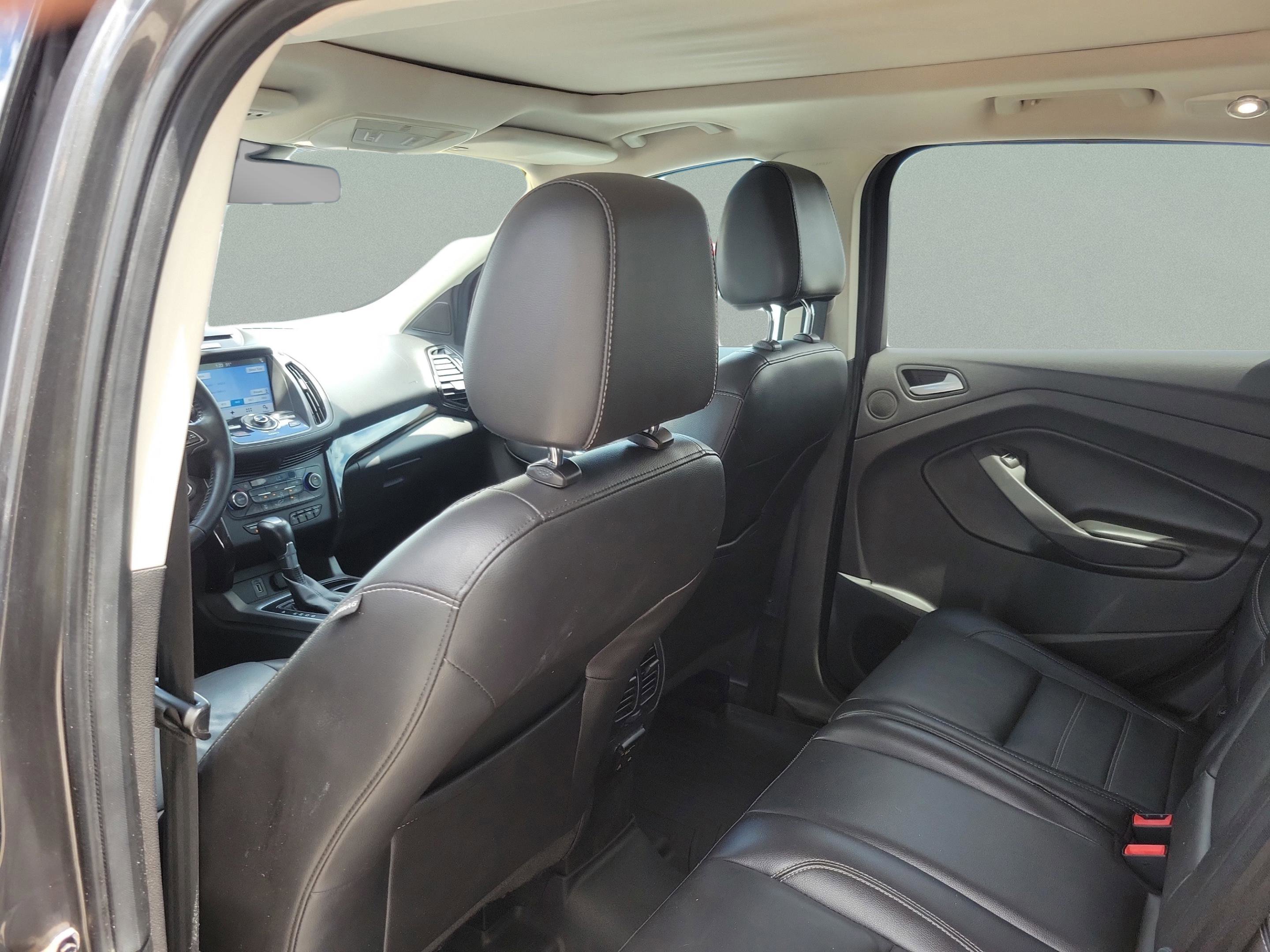 Used 2017 Ford Escape Titanium w/ Equipment Group 301A AWD/4WD image 12