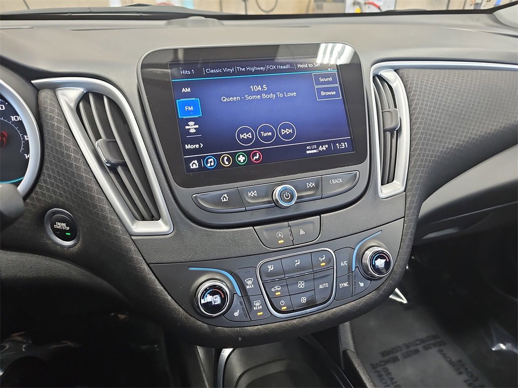 Used 2024 Chevrolet Malibu LT image 19