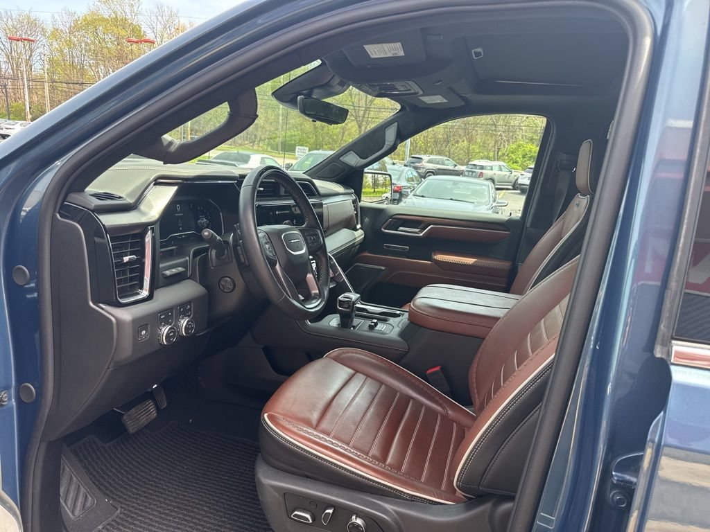 Used 2025 GMC Sierra 1500 Denali Ultimate AWD/4WD image 28