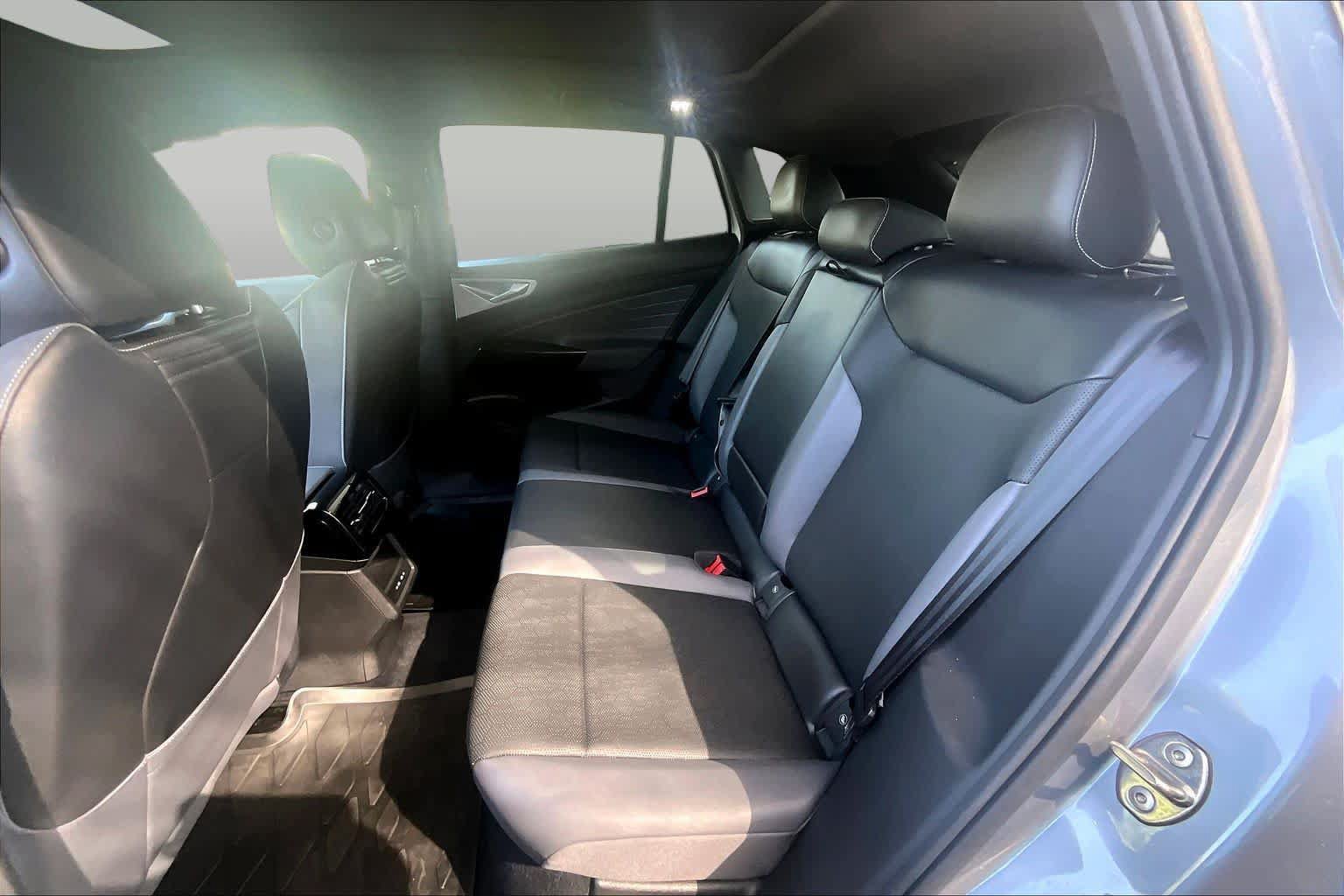 Used 2023 Volkswagen ID.4 Pro S RWD image 20