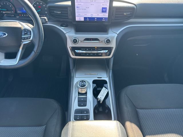 Used 2023 Ford Explorer XLT image 16
