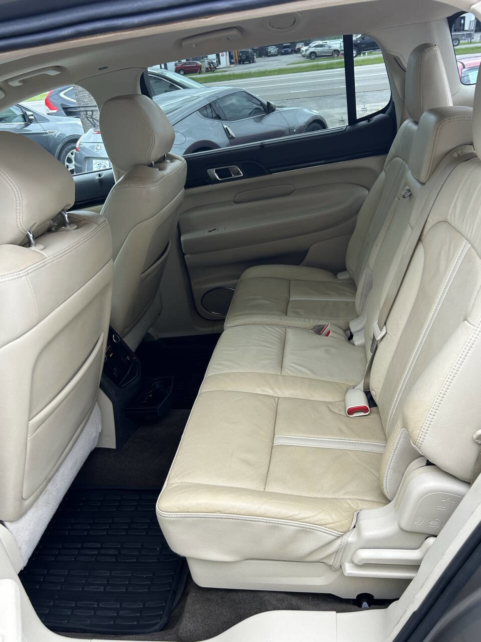 Used 2016 Lincoln MKT AWD w/ Equipment Group 201A image 16