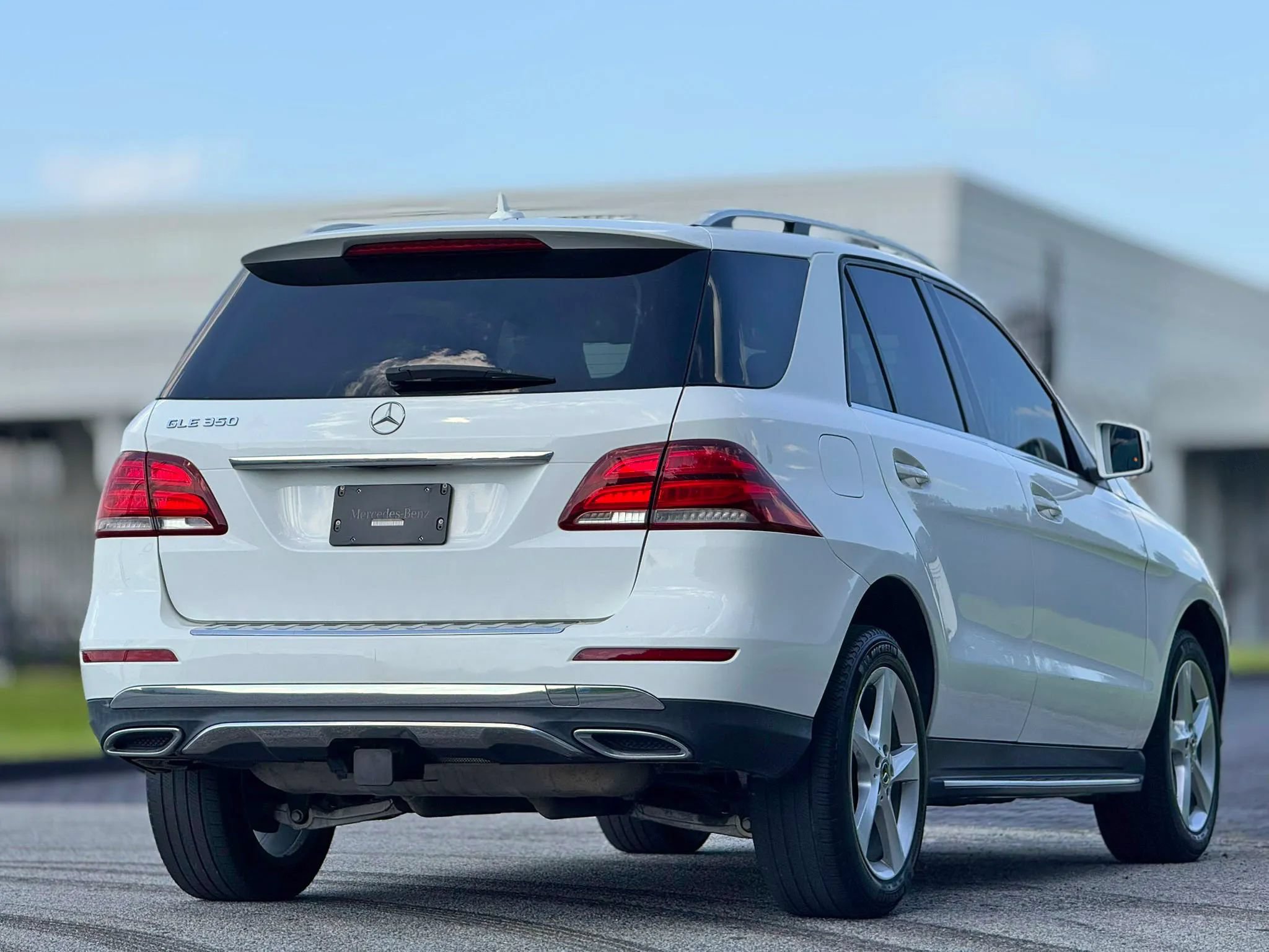 Used 2018 Mercedes-Benz GLE 350 image 11