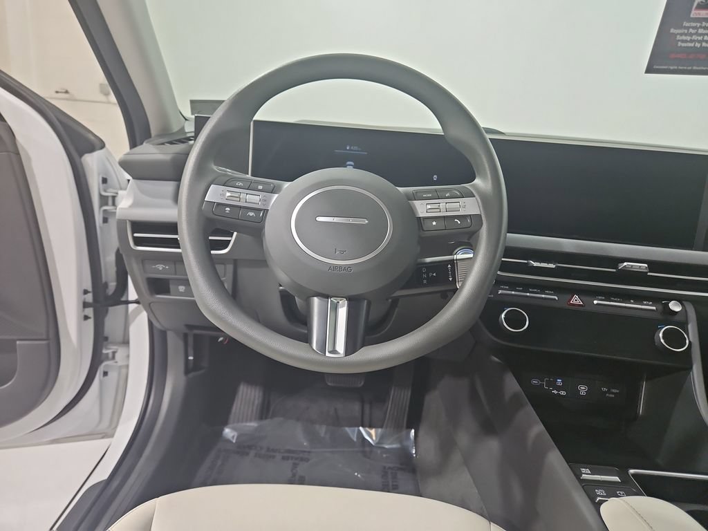 Certified 2025 Hyundai Sonata SEL AWD/4WD image 15