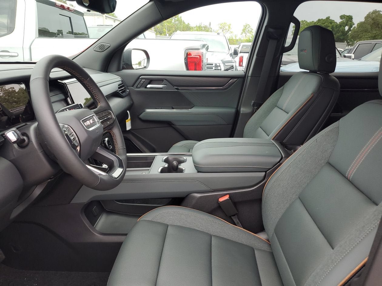New 2026 GMC Acadia AT4 w/ Luxury Package AWD/4WD image 19