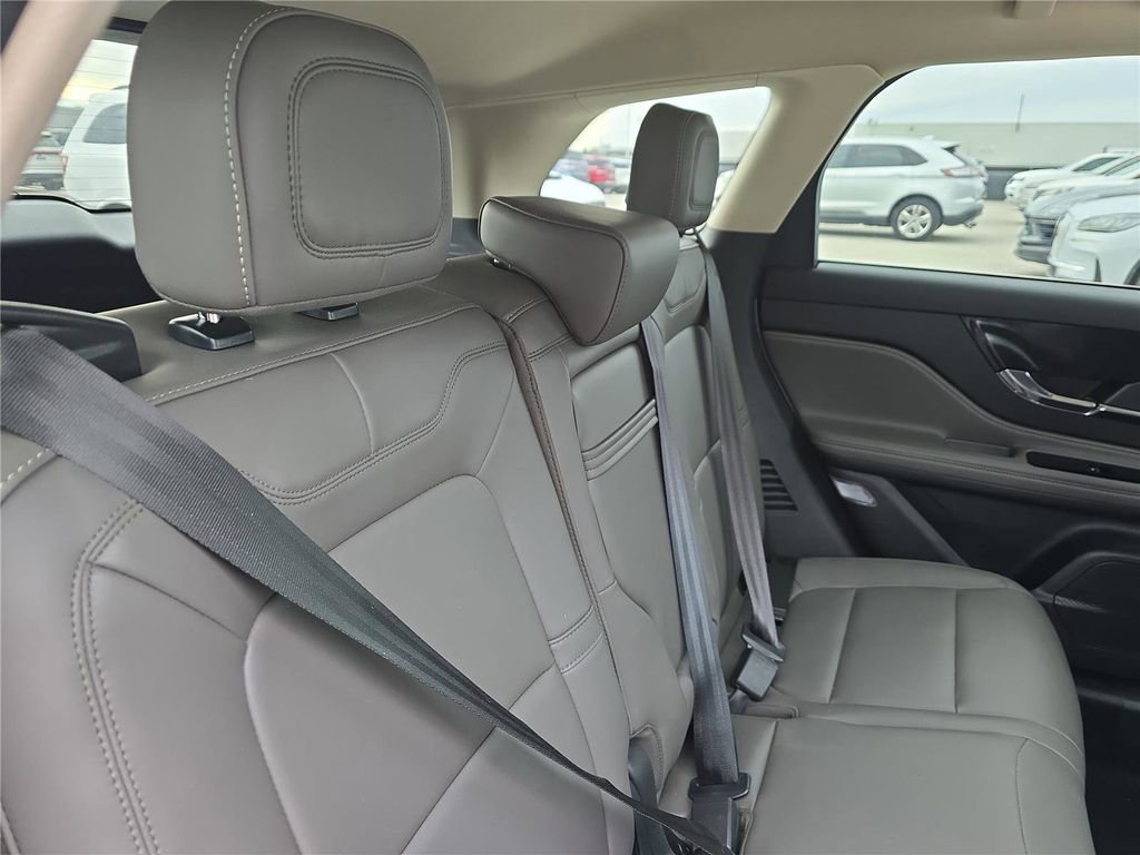 Used 2024 Lincoln Corsair FWD image 20