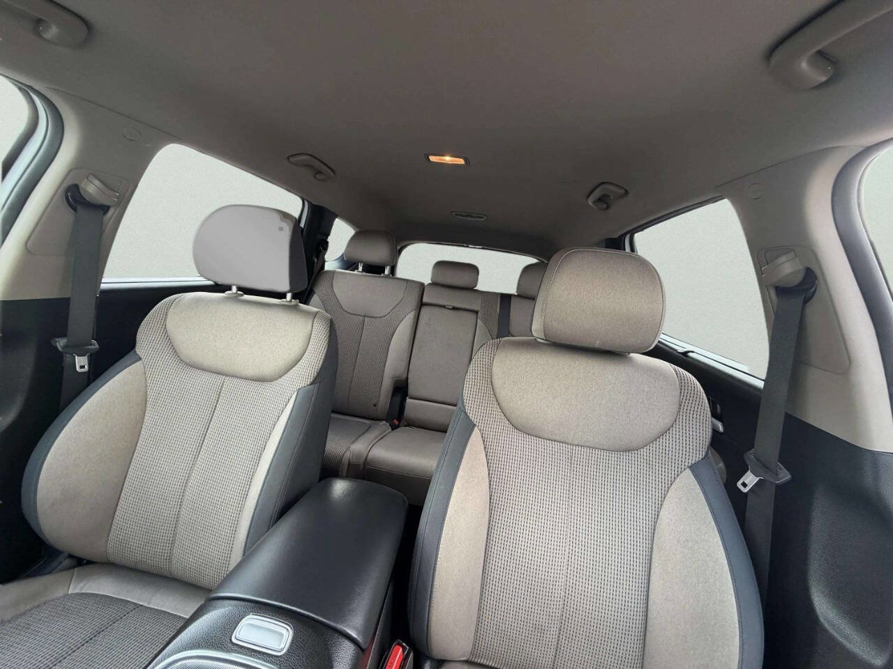 Used 2021 Hyundai Santa Fe SEL w/ Convenience Package AWD/4WD image 22
