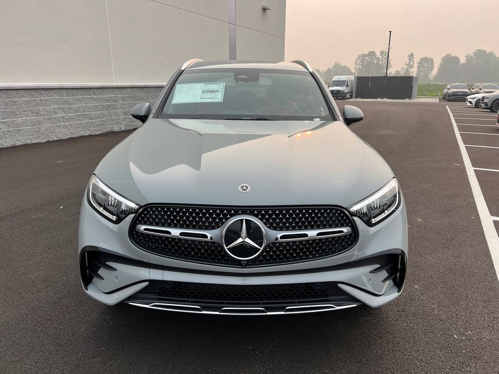 New 2026 Mercedes-Benz GLC 300 4MATIC image 3