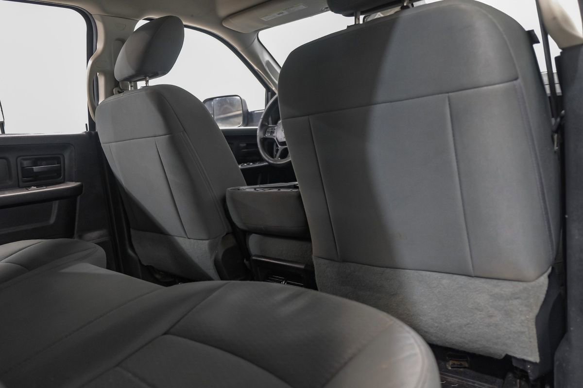 Used 2014 RAM 2500 Tradesman w/ Chrome Appearance Group image 34