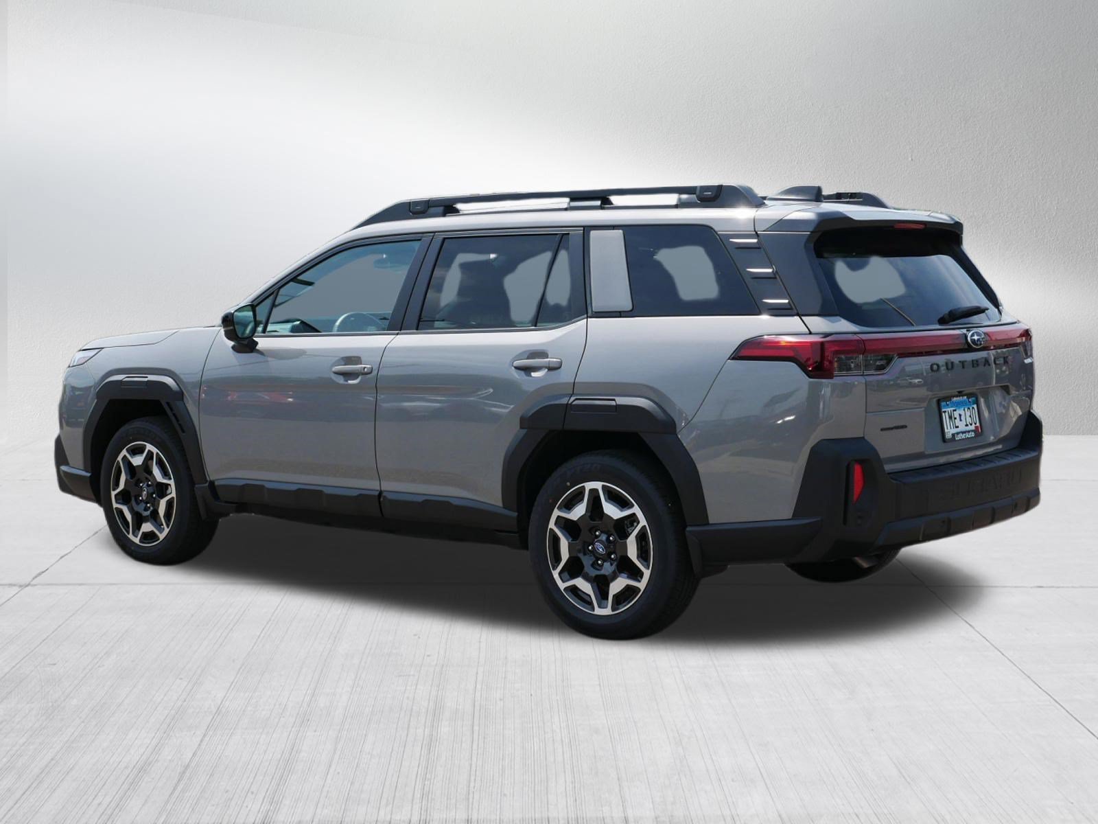 Certified 2026 Subaru Outback Touring AWD/4WD image 5