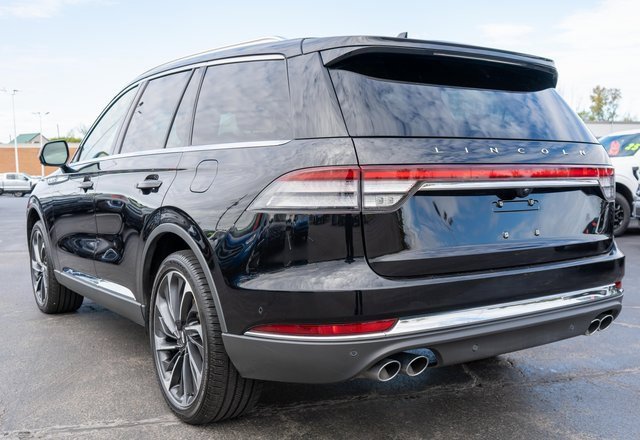 Used 2024 Lincoln Aviator Reserve w/ Equipment Group 201A image 8