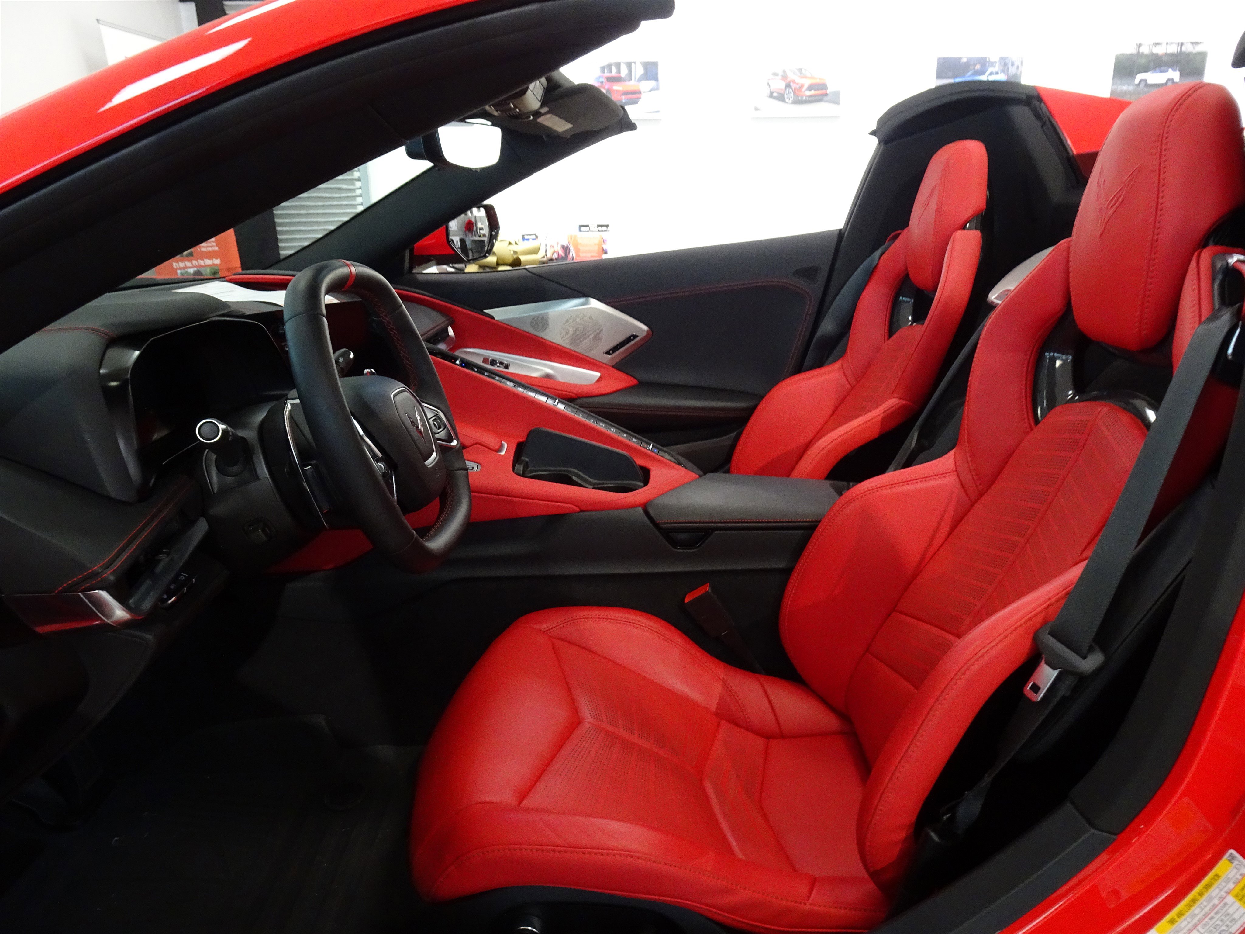 Used 2024 Chevrolet Corvette Stingray Preferred Conv image 16