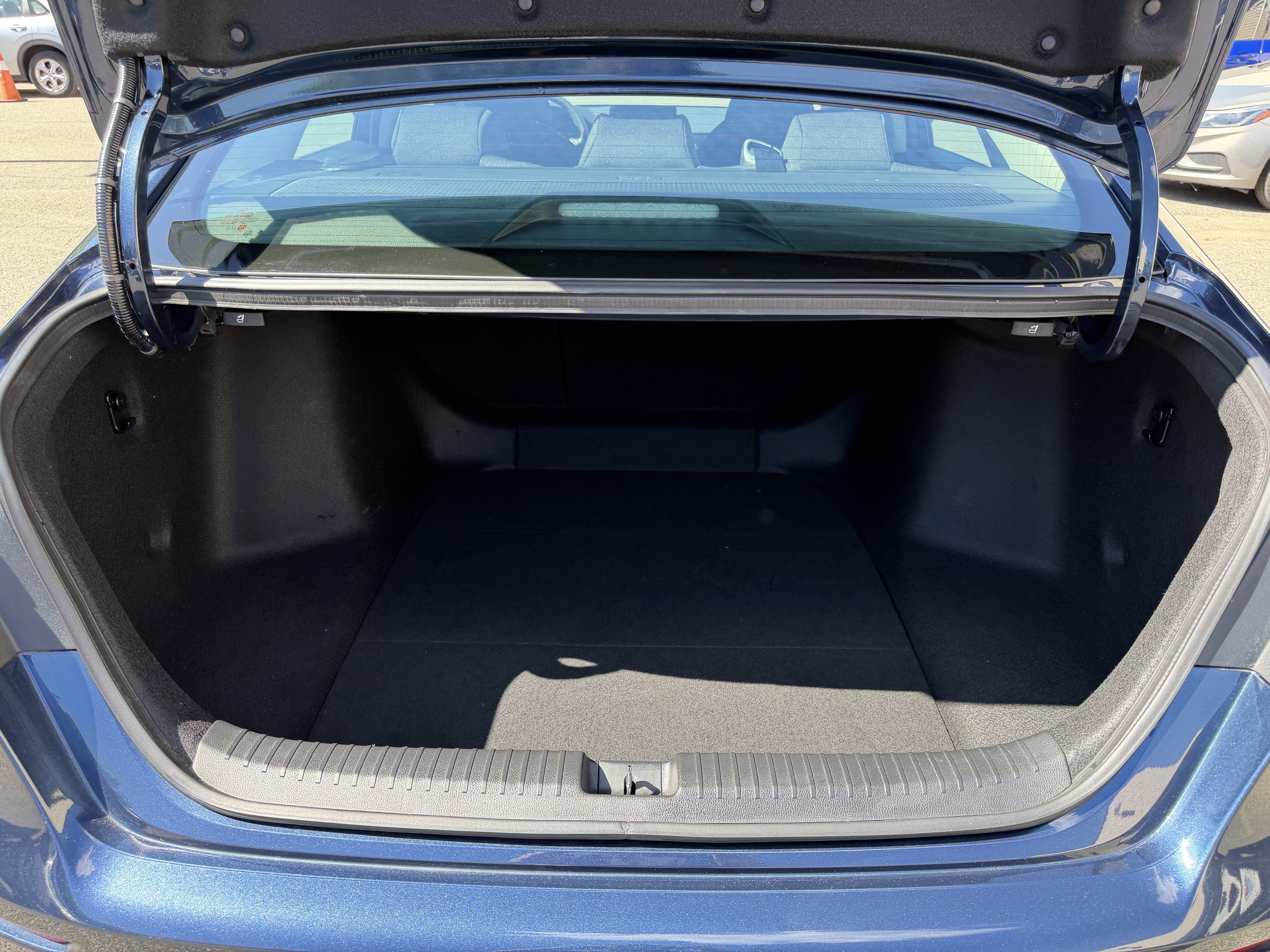 Used 2025 Honda Accord SE image 30