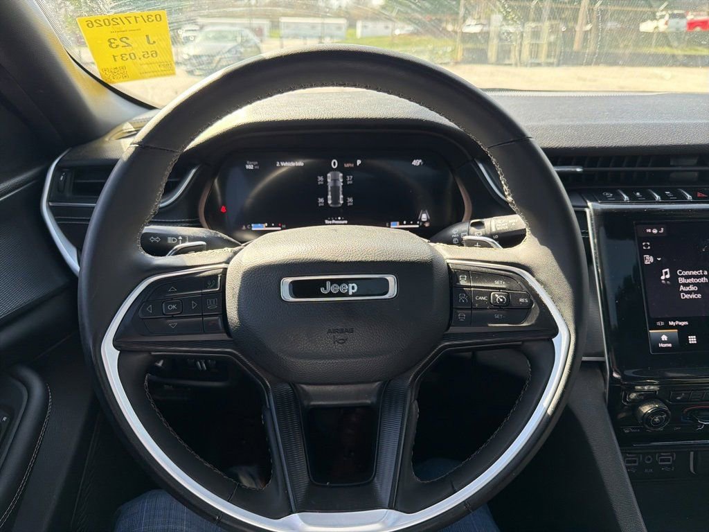 Used 2023 Jeep Grand Cherokee Altitude image 16