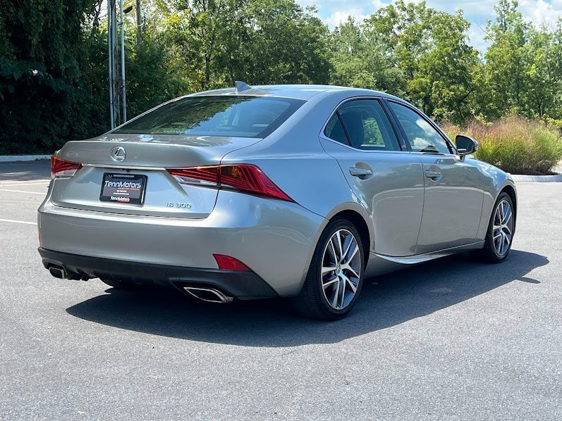 Used 2019 Lexus IS 300 image 22