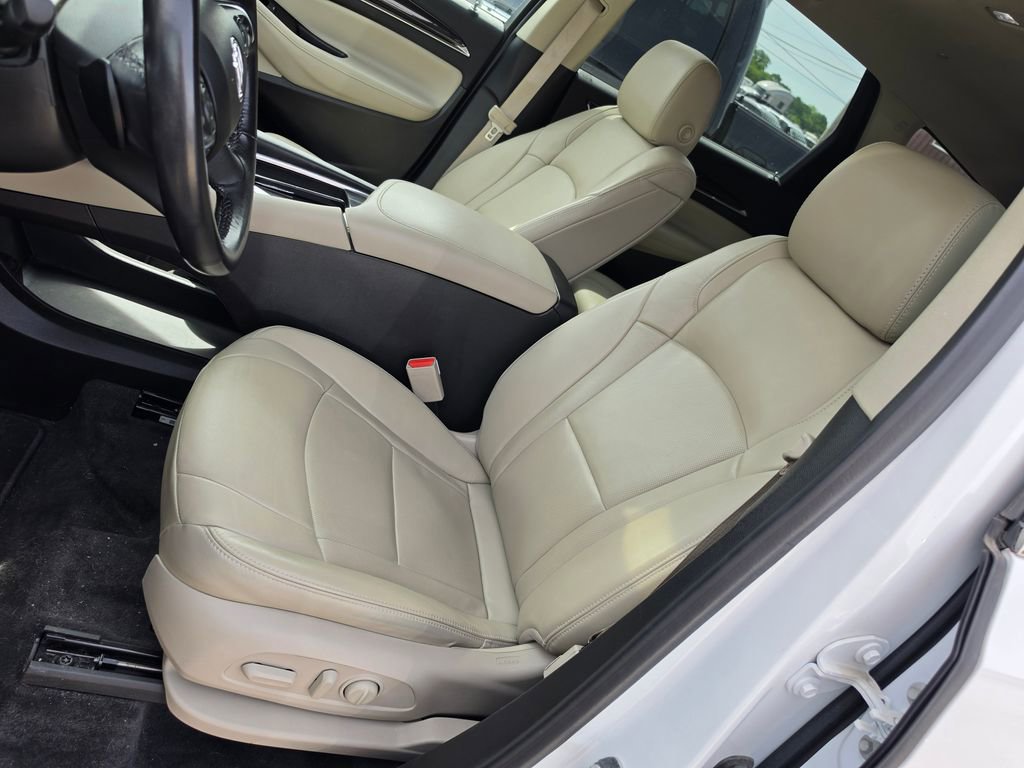Used 2020 Buick Enclave Essence FWD image 6