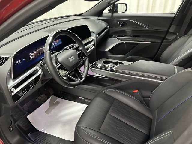 Certified 2025 Cadillac Lyriq Luxury w/ LPO, Floor Liner Package AWD/4WD image 14