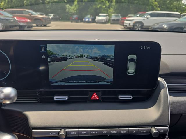 New 2025 Hyundai Ioniq 5 SE image 17