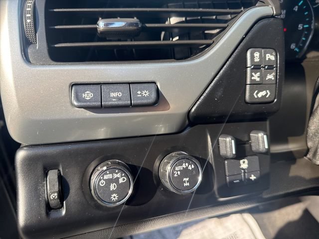 Used 2019 Chevrolet Suburban Premier w/ Premier Plus Edition AWD/4WD image 20