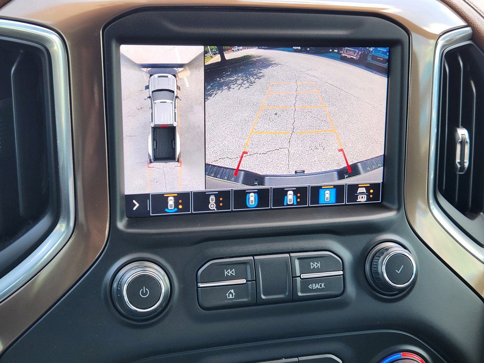 Used 2021 Chevrolet Silverado 3500 High Country AWD/4WD image 8