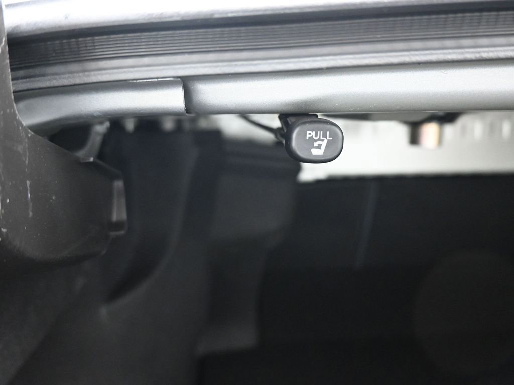 Used 2021 Toyota Camry XSE w/ Navigation Package image 46