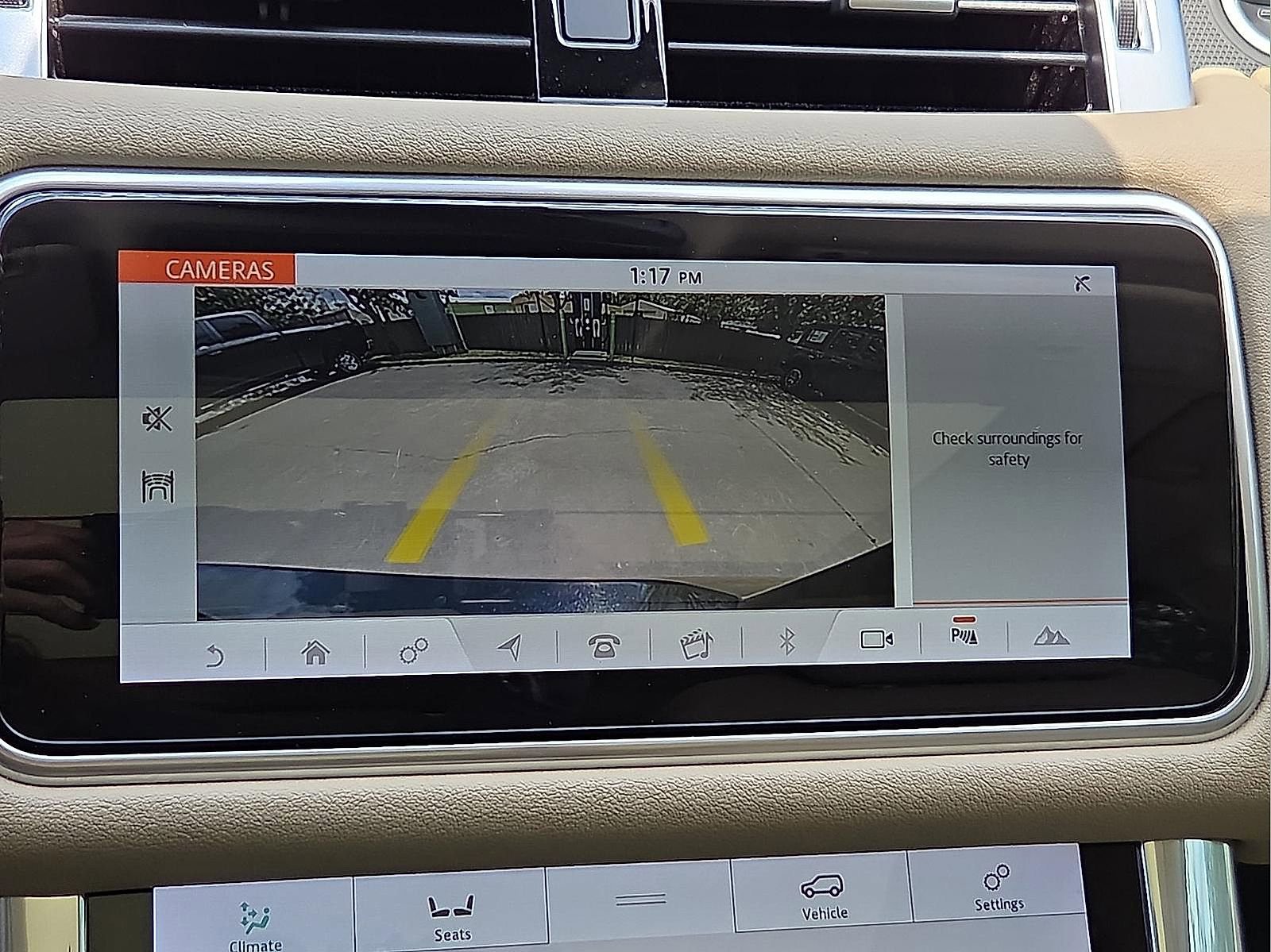 Used 2019 Land Rover Range Rover Sport HSE AWD/4WD image 16