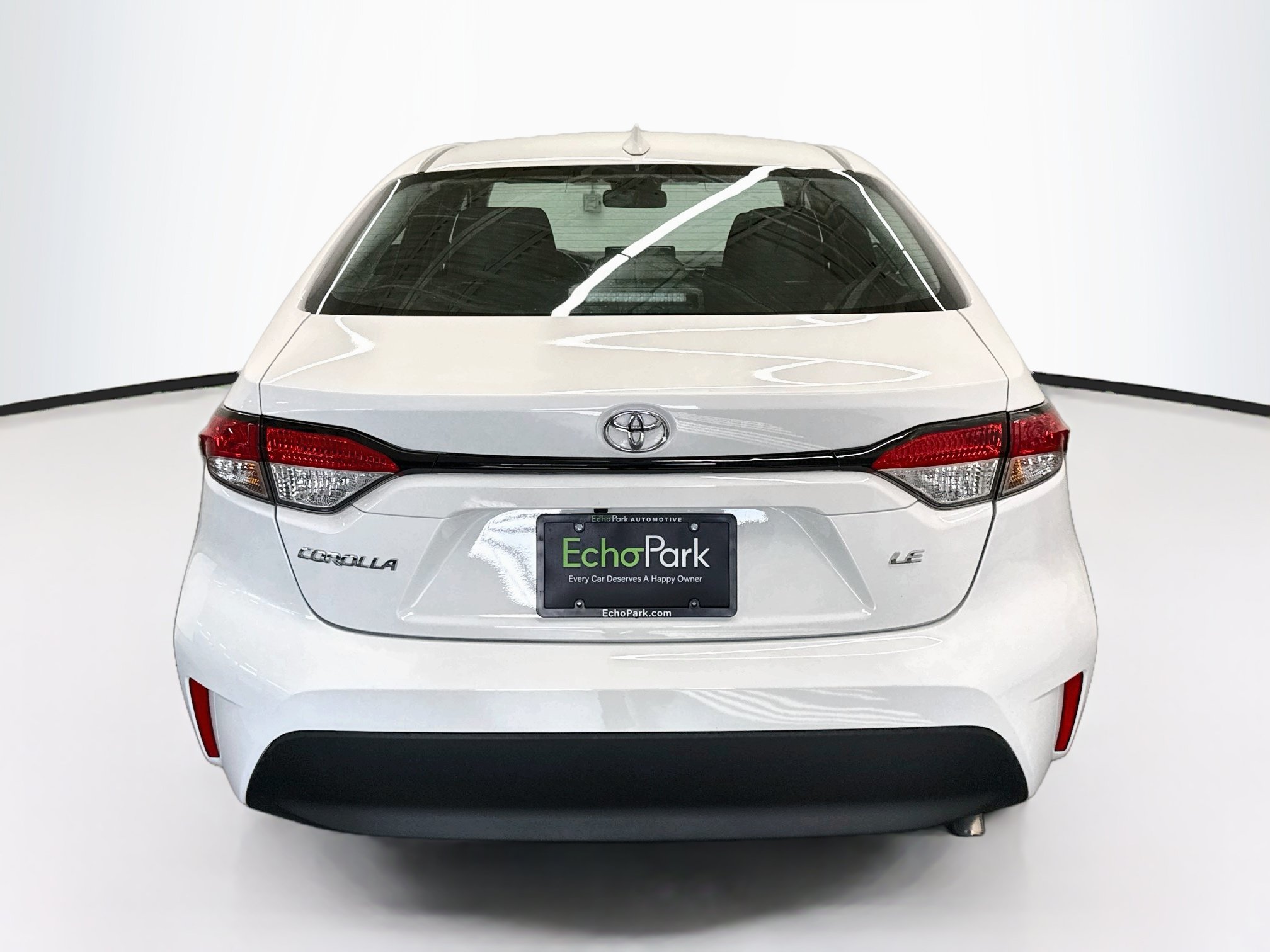 Used 2026 Toyota Corolla LE FWD image 7