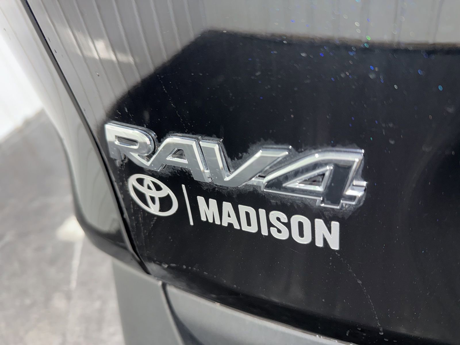 Used 2025 Toyota RAV4 Limited w/ Weather Package AWD/4WD image 40