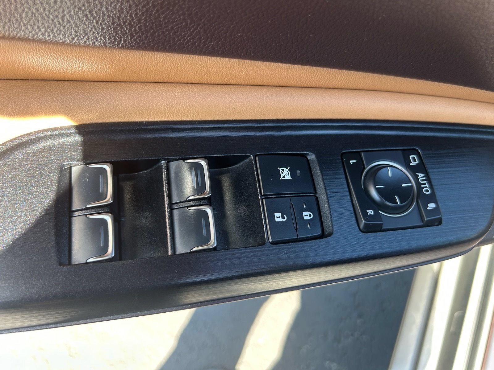 Used 2021 Lexus ES 300h w/ Premium Package FWD image 22
