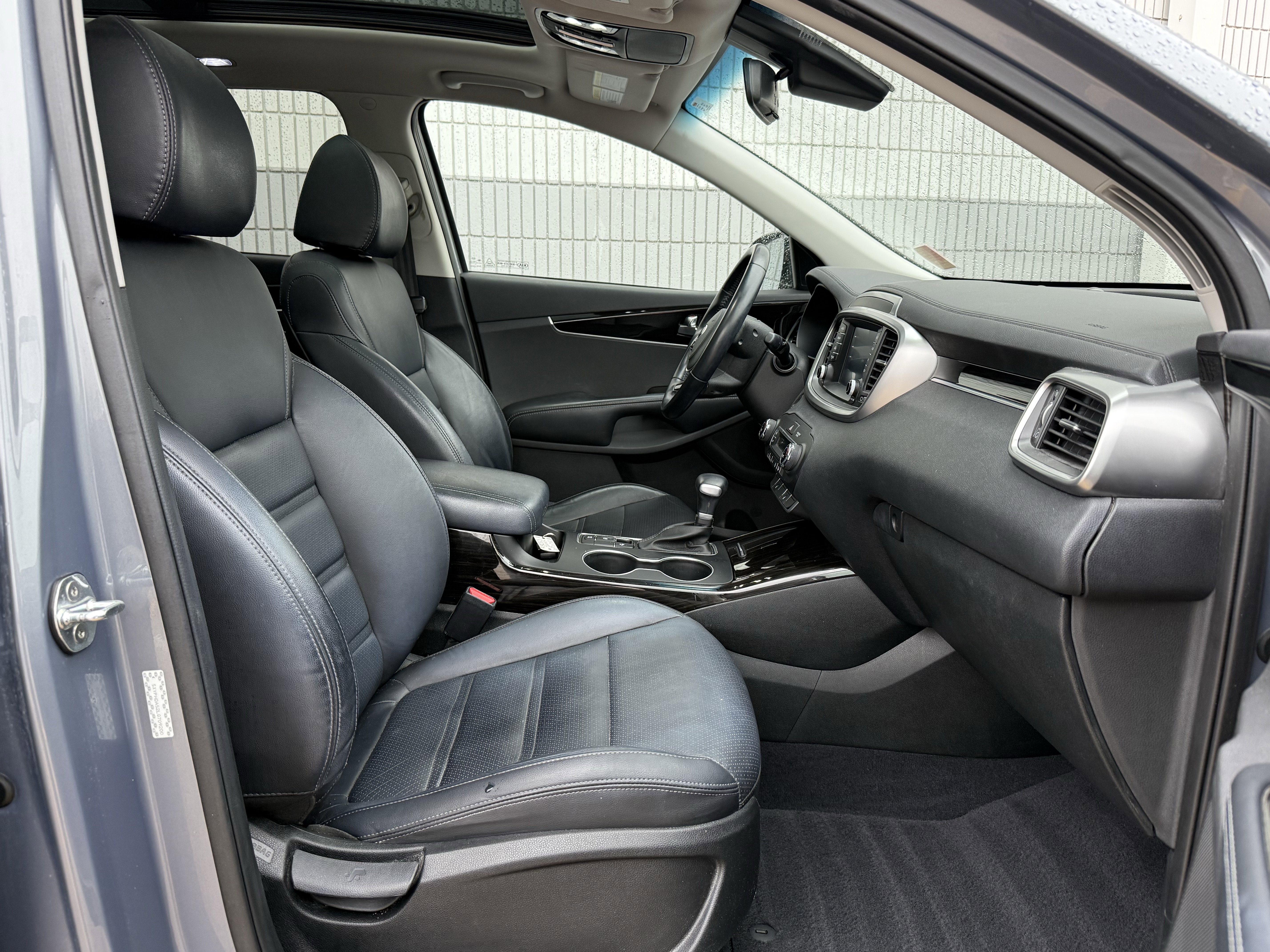 Used 2020 Kia Sorento EX image 5