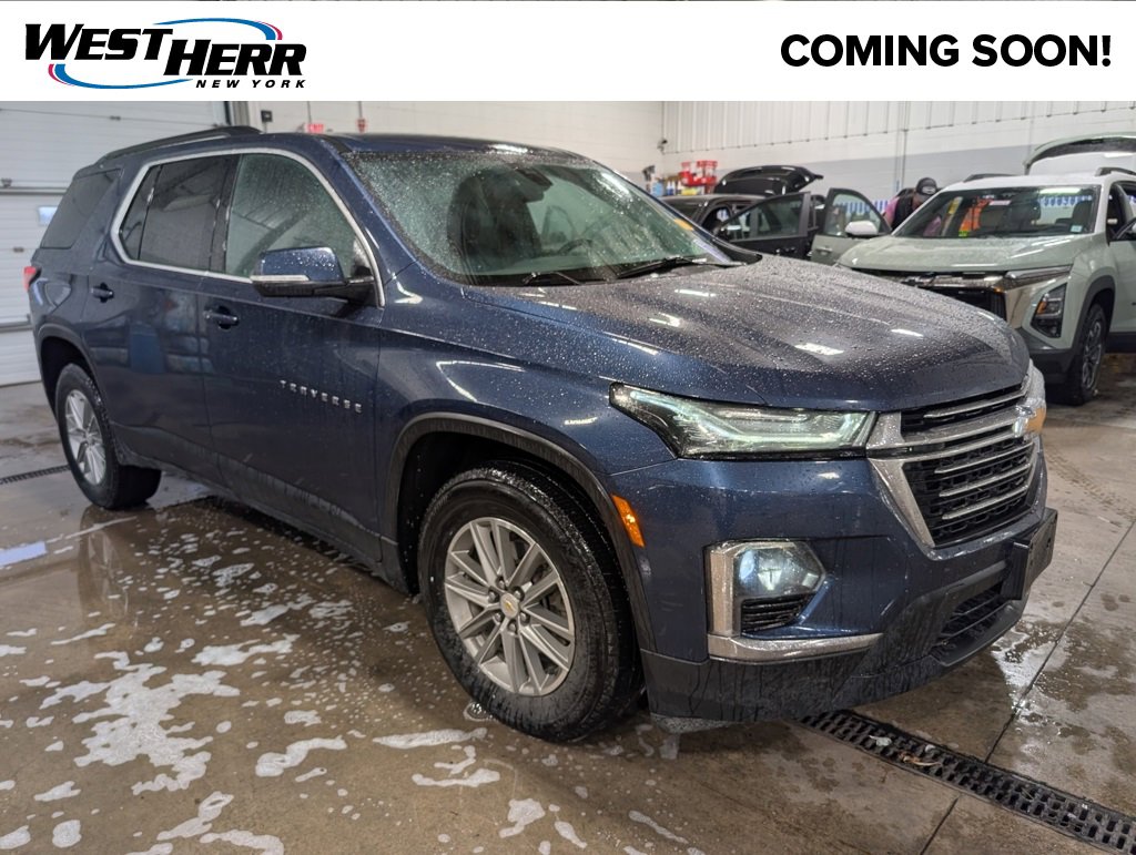 Used 2023 Chevrolet Traverse LT