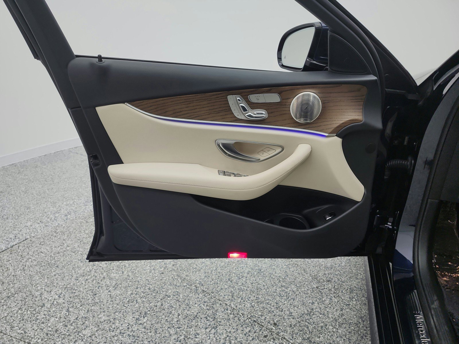 Used 2022 Mercedes-Benz E 350 Sedan image 13