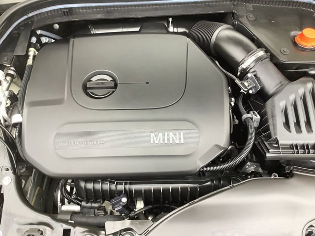 Used 2023 MINI Cooper 4-Door Hardtop image 14